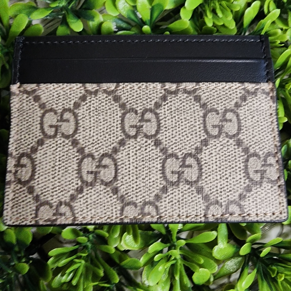 NWOT Gucci Cardholder With COA - Picture 2 of 8